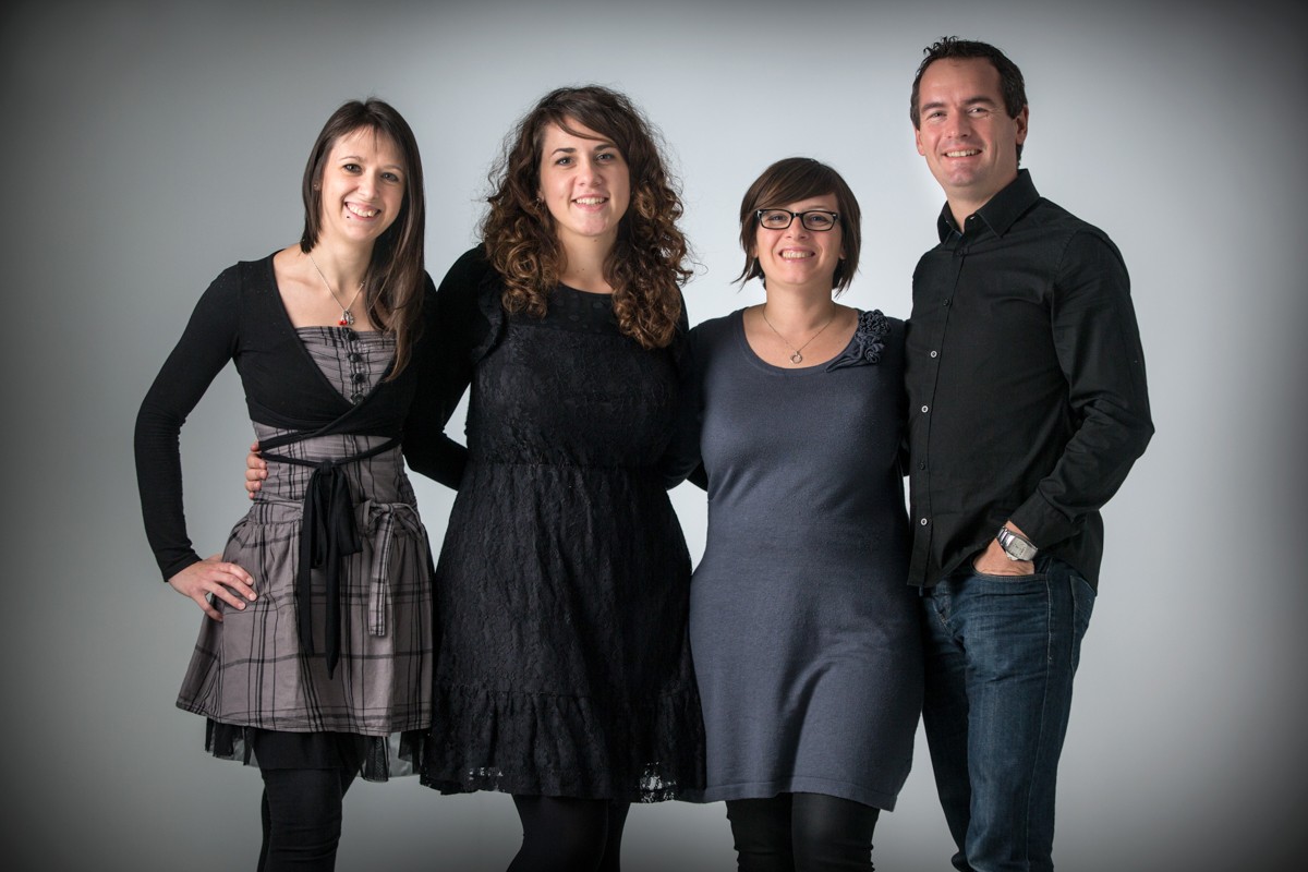 Photo d'équipe e0 2012 à l'arrivée d'Aurélie.